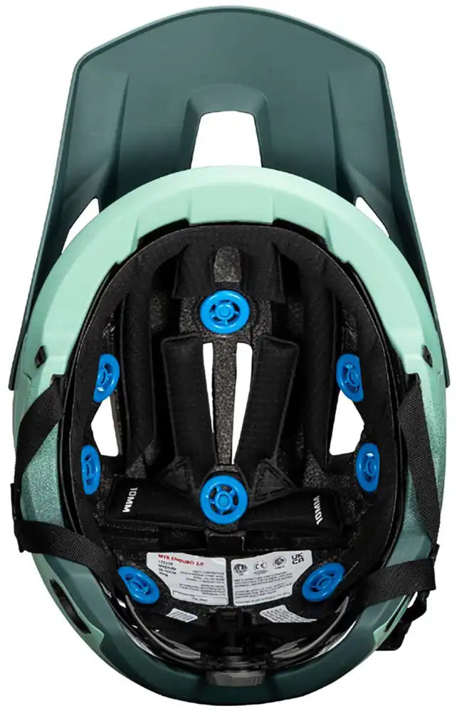 Leatt Enduro 3.0 full face helmet with ventilation and secure chin guard, designed for mountain biking and enduro riding.