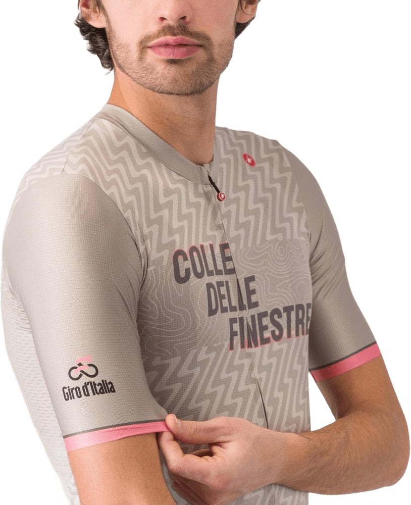 Castelli Giro Colle delle Finestre men's cycling jersey with short sleeves, red and black design, and brand logo on front.