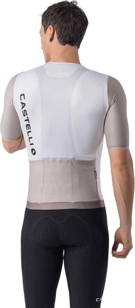 Castelli Corretto SS men's cycling jersey in lightweight fabric with short sleeves and logo detail.
