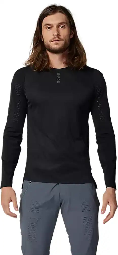 Men's Fox Flexair Pro LS MTB jersey in lightweight, breathable fabric with long sleeves and Fox branding, designed for mountain biking.