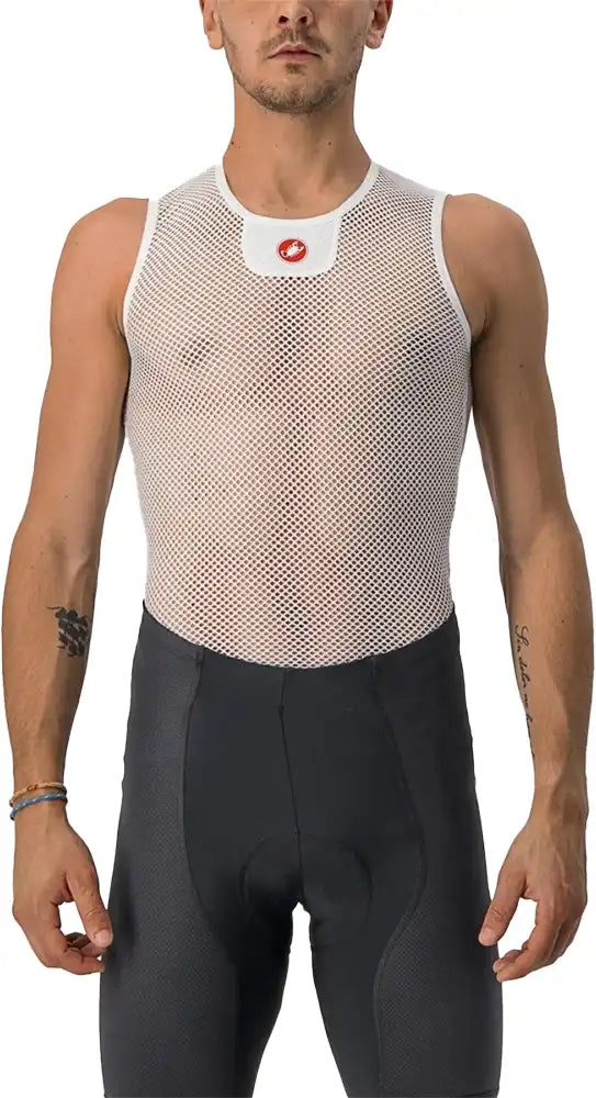 Castelli Core Mesh 3 SL men's baselayer, lightweight black clothing with breathable mesh fabric, designed for comfort and performance.