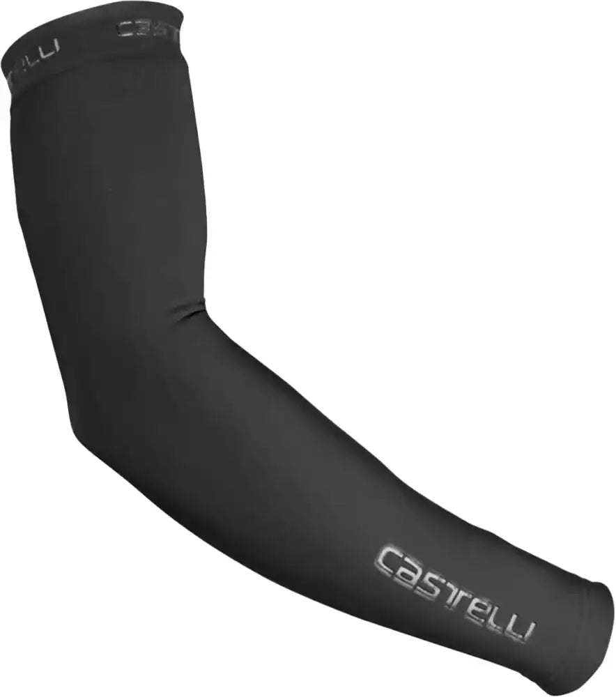 Castelli Thermoflex 2 arm warmers in black, made of thermal fabric, designed for cycling and outdoor activities.