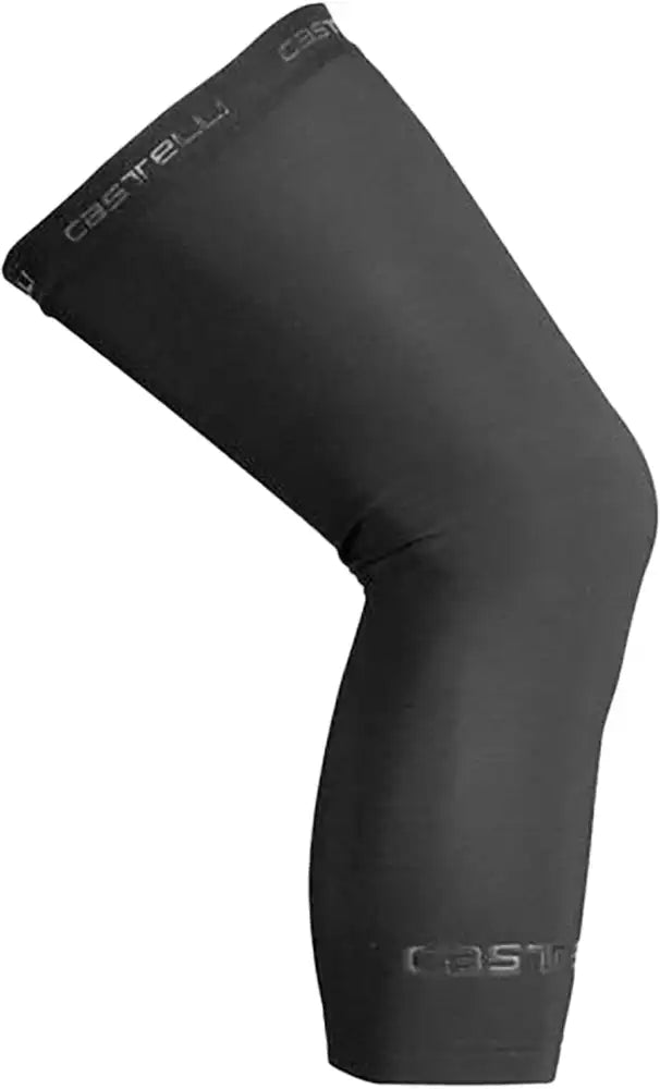 Castelli Thermoflex 2 knee warmers in black, made of stretchy thermal fabric for added warmth during cycling or outdoor activities.