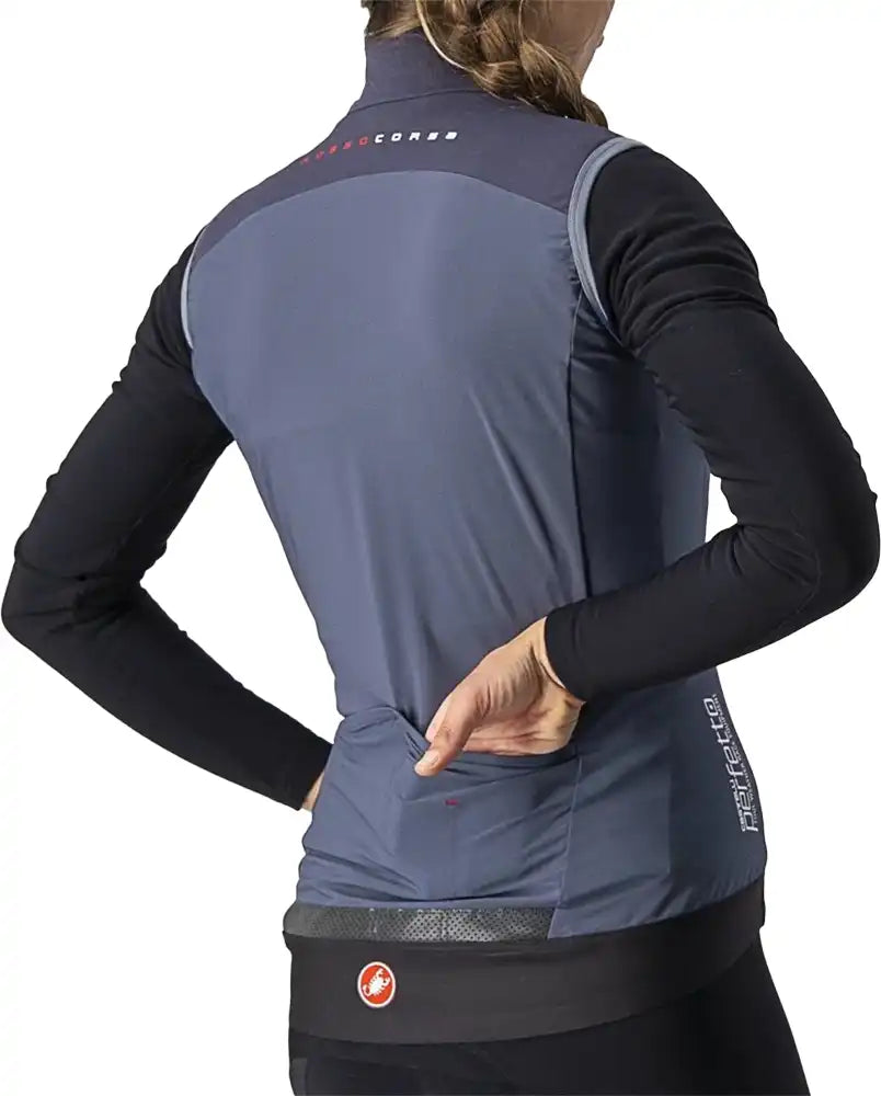 Castelli Perfetto RoS women's cycling jacket in black, lightweight and weather-resistant with a high collar and full front zipper.