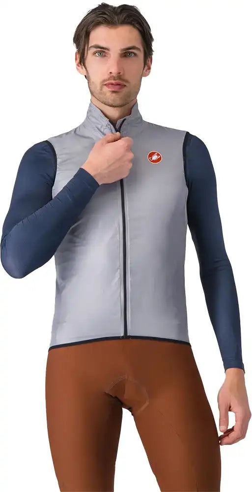 Castelli Aria men's vest in lightweight cycling clothing, shown in a close-up image highlighting fabric and design details.