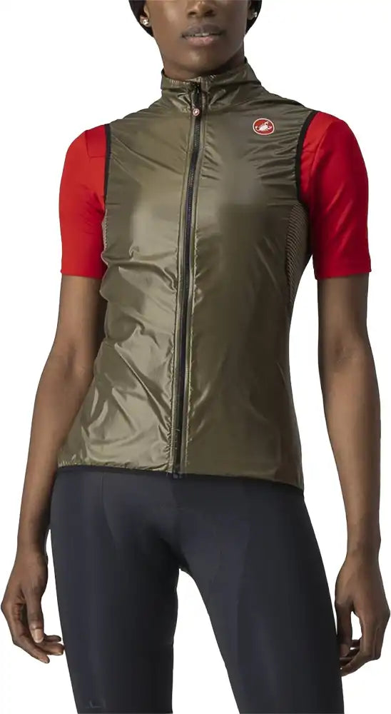 Castelli Aria women's jacket, lightweight cycling clothing with breathable fabric, shown in a neutral color.