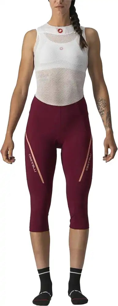 Castelli Velocissimo 3 women's 3/4 knickers, lightweight cycling clothing with a snug fit and breathable fabric.