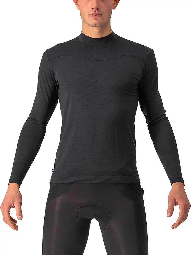 Castelli Bandito Wool LS men's base layer shirt in black, made of warm, breathable wool fabric for outdoor cycling.