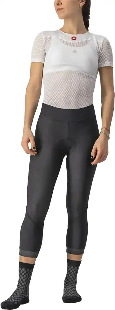 Castelli Velocissima Thermal women's 3/4 knickers designed for cycling, featuring a snug fit and thermal fabric for warmth.