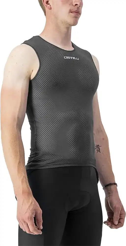 Castelli Pro Mesh 2.0 SL men's baselayer in black, showing lightweight, breathable fabric with mesh panels for moisture control.