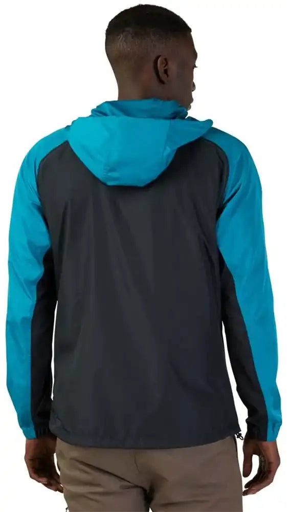Men's Fox Cienega Windbreaker jacket in winter clothing style, lightweight outdoor jacket with a hood and sporty design.