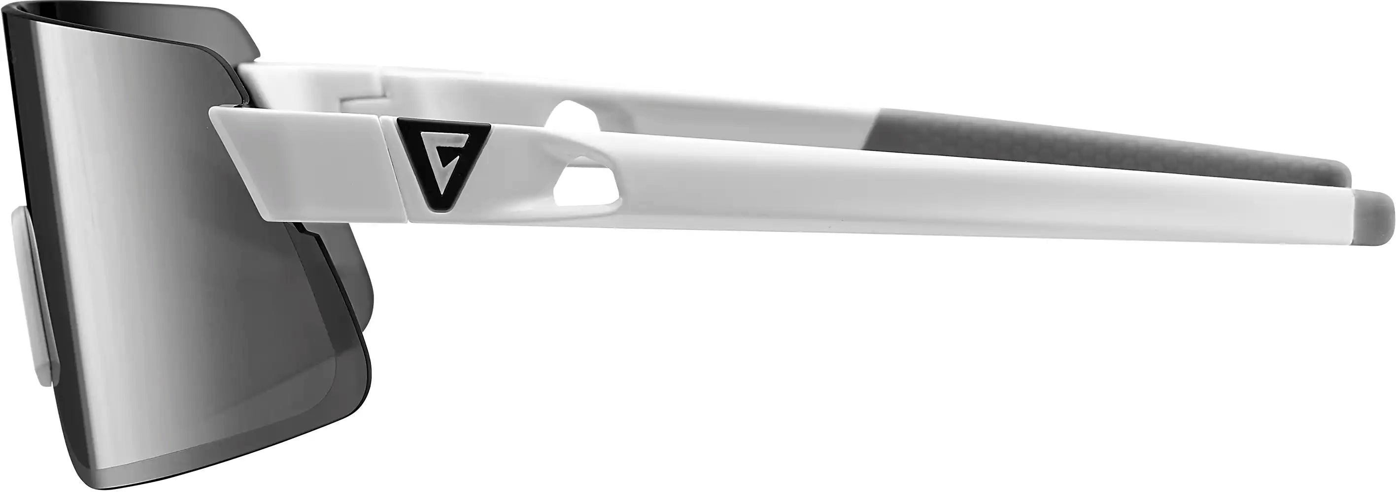 Giant Helio sunglasses with white frame and PolarVIZ gray lenses, stylish accessories for sun protection and fashion.