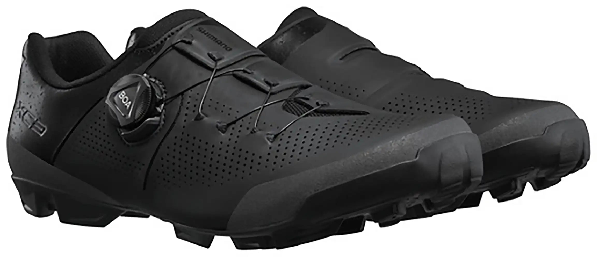 Shimano XC302 men's mountain biking shoes with black and gray design, durable sole, and secure fastening system.