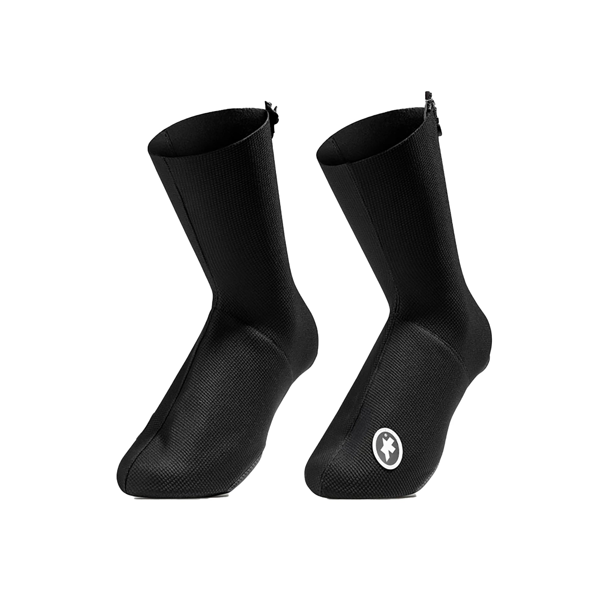 Assos RS Rain Shoecovers for winter cycling, black waterproof shoe covers with reflective details for riding in wet conditions.