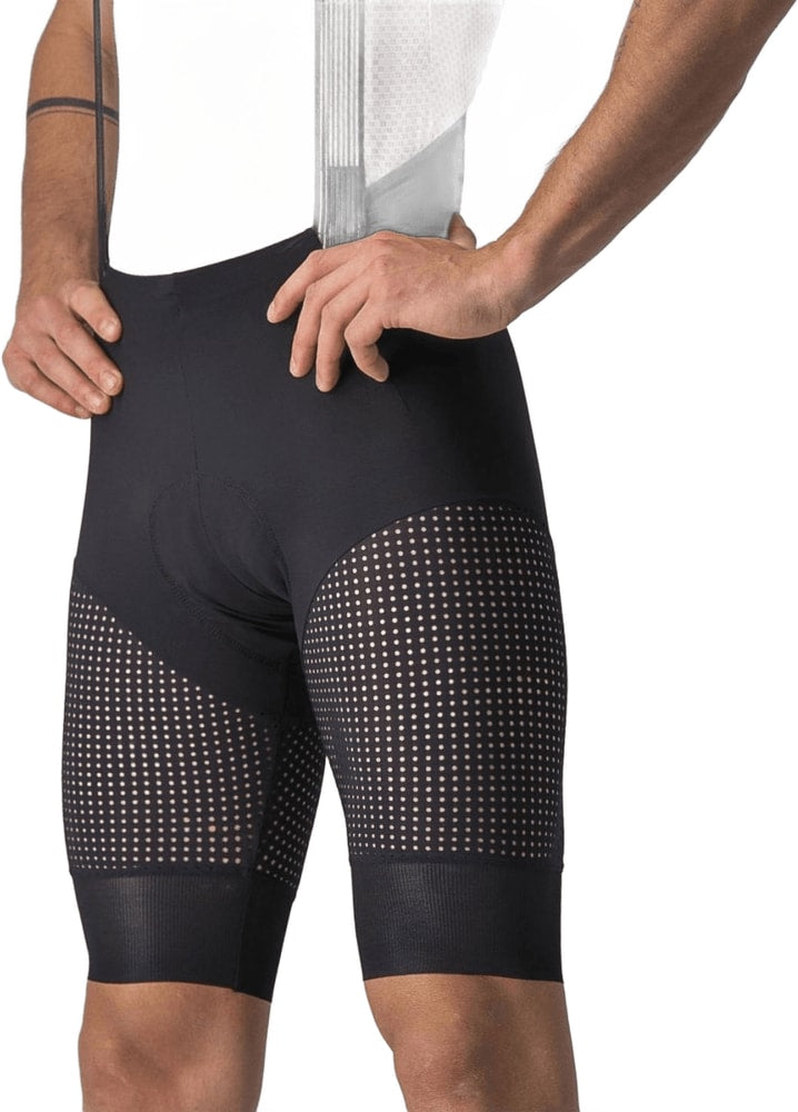 Castelli Unlimited Ultimate men's liner MTB shorts showing a close-up of the black cycling shorts with branding details.