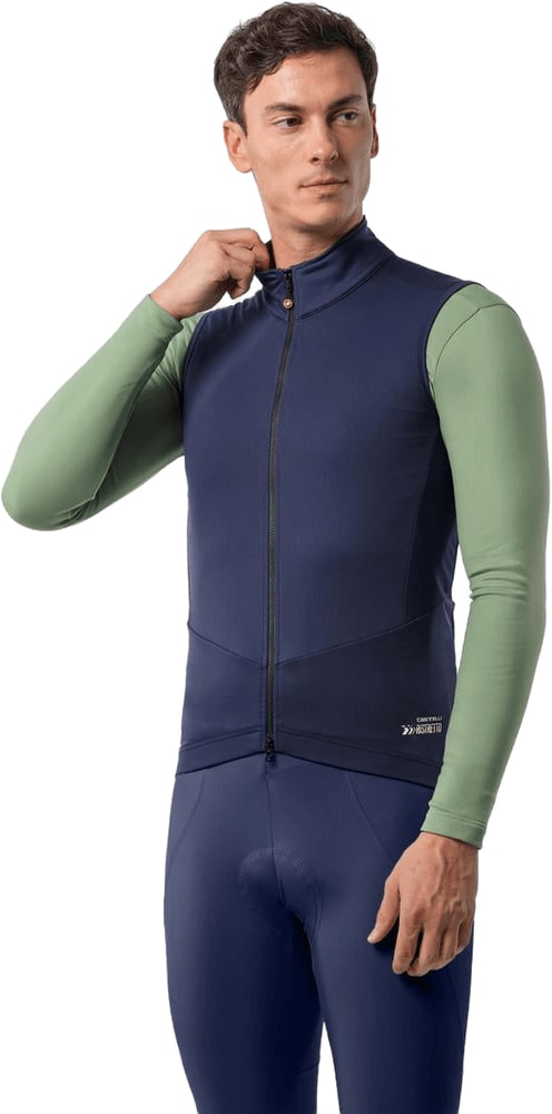 Castelli Perfetto Air men's vest in lightweight, breathable cycling clothing with a sleek design and full front zipper.