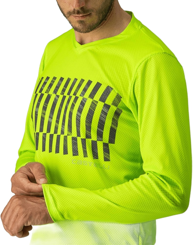 Castelli Trail Tech LS men's MTB jersey in lightweight, breathable fabric with long sleeves and technical design details.