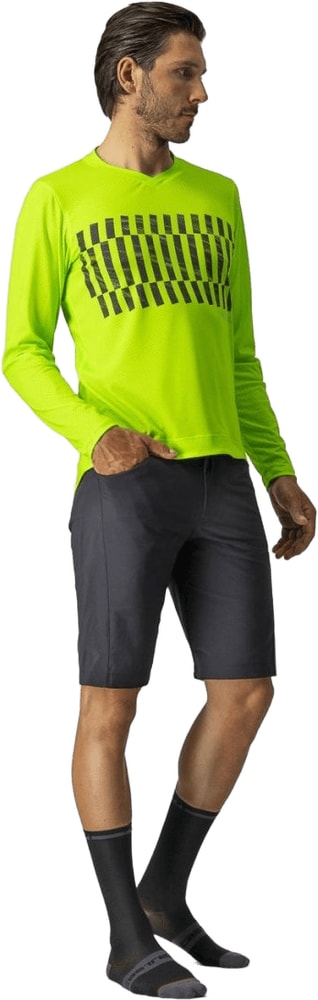 Castelli Trail Tech LS men's MTB jersey shown, lightweight cycling clothing with long sleeves and breathable fabric for mountain biking.