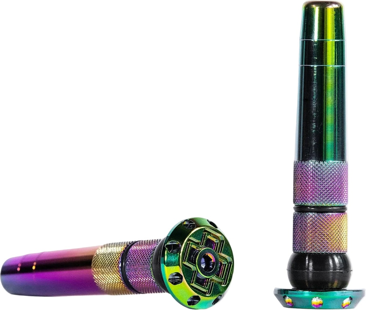 Muc-Off Sealth tubeless plugs for bicycle tires, black rubber accessories for sealing tubeless tire leaks and punctures.