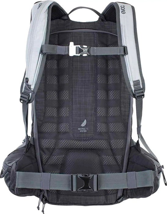 Evoc Line 30 Rugzak EVOC LINE 30 SAND - Sac à Dos Ski Evoc Line 30 Tragerucksack Pump