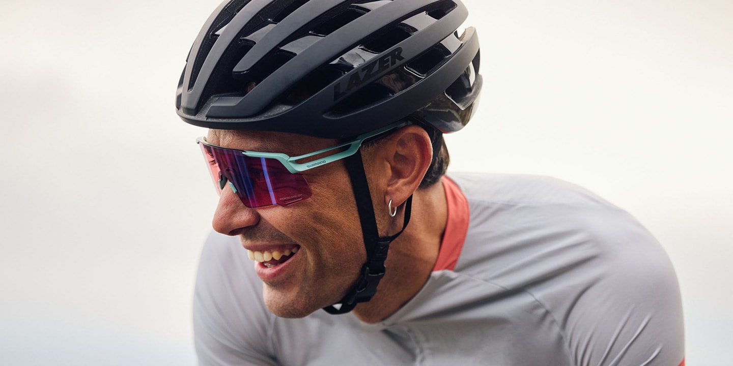 Bell Avenue MIPS Road Helmet
