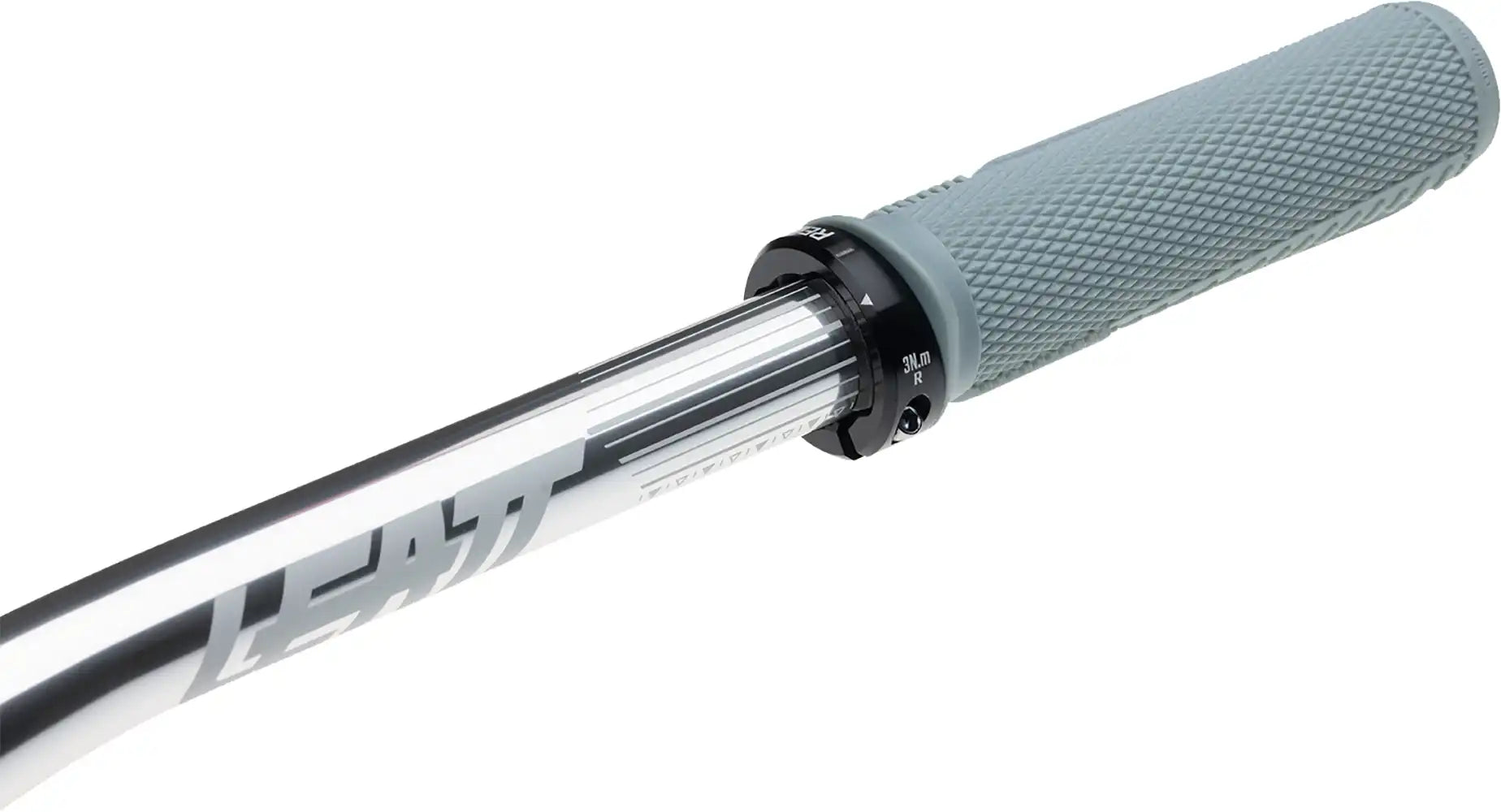 Leatt ReaFlex 6.0 Half Waffle Lock-On MTB grips with 30mm diameter in granite color, featuring textured rubber for MTB handlebars