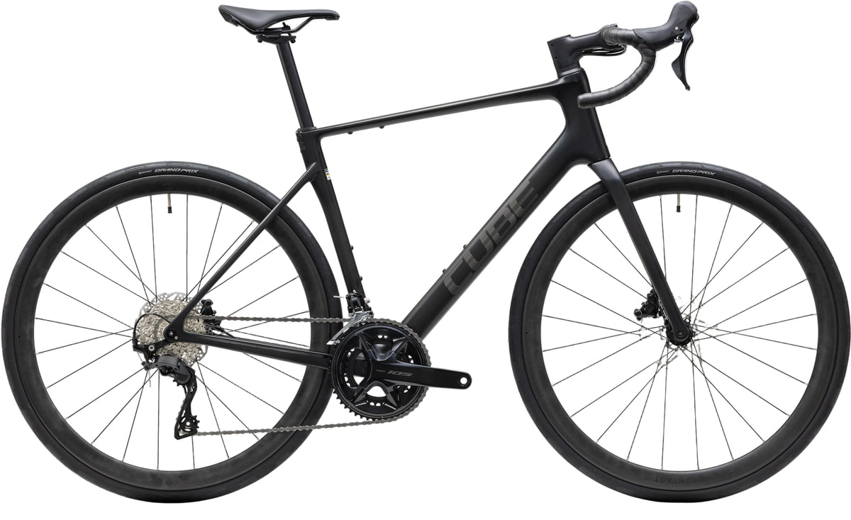 2027 Cube Attain C:62 Race in Carbon n Coal Chrome